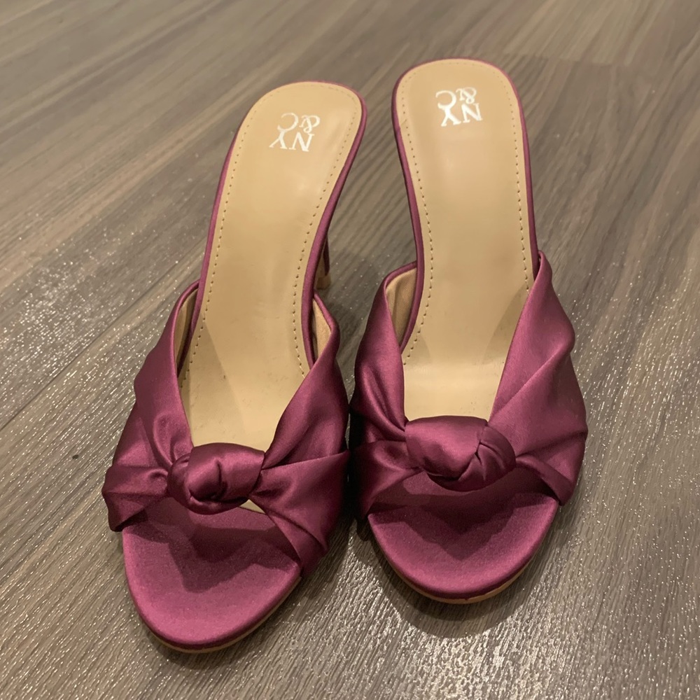 Women’s plum satin open-toe mules size 7